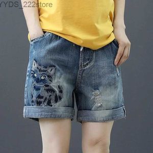 Damskie dżinsy damskie luźne elastyczne talia haftowane dżinsowe szorty Summer Slim Fit Casual Hole Proste spodenki harajuku damskie dżinsy YQ240423