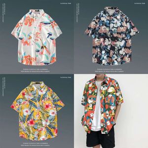 Summer Ins Short Sleeve Floral Shirt Men's and Women's Handsome Hawaiian Beach Loose Haruku Shirts For Men Factory 220322 Hsome s