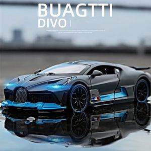 132 Legering Diecasts Metal Toy Car Model Bugatti Divo Toy Vehicles Miniature Car Model With Light Toys for Boys Kids Christmas GI 240422