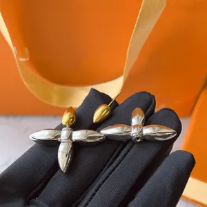 Luxury örhänge designer smycken kvinnor klassiska märke ornament armband designer party tillbehör guld silver örhängen designer högkvalitativa örhängen