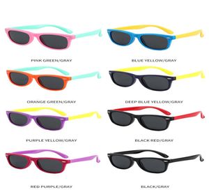 Barn Polariserade solglasögon Silikongummi Flexibel ram för pojkar flickor ålder 310 100 UV -skydd bra kvalitet8668818