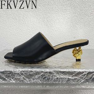 Slippers Sexy Open Toe Leather Hollow Med Heels туфли для женщин для женщин скользит на летних сандалиях Black Mule