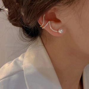 Ohrringe Neues Design Perle Strass ohne Pierkling Ohrringe für Frauen koreanische Mode Temperament Ohrstöben Ohrknochen Clip Girls Schmuck Schmuck