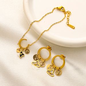 Luxury Brand Letters Designer Flower Pendant Earring Charm Bracelet Chain 18K Gold Plated Stainless Steel Bangle Chain Wedding Party Jewelry Accessories