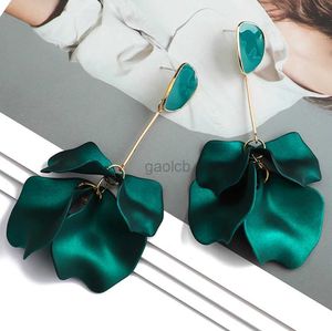 Dangle Chandelier Romantic Sweet Acrylic Petal Long Dangle Drop Earrings For Women Girl 2022 Trend Luxury Fairy Grunge Pendant Jewelry Accessories d240323