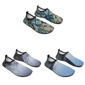 Men's shoe designer sports shoes are breathable and versatile for daily wear