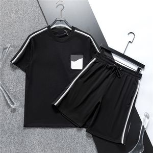 Designer Men's T-shirt Sports Shorts Set Brand 2024 Ny sommaren Pure Cotton Casual Loose Round Neck Pullover Print Black and White Letters Luxury Jacket Shorts Set M-3XL