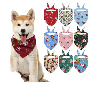 Köpek kıyafetleri 50/100pcs Noel pamuk bandanas Noel baba pet kedi fular önlükleri aksesuarlar tımar ürünleri