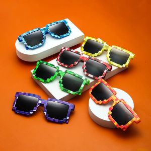 Okulary przeciwsłoneczne kolorowe pikselowe okulary przeciwsłoneczne 1pcs zabawne impreza okulary dekoracja unisex vintage blok konstrukcyjny Mosaic Sun Glass