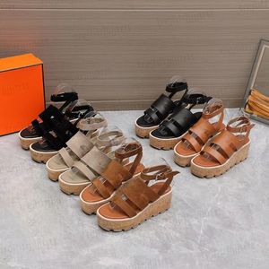 Plataforma de cunha feminina sandálias de couro tornozelo tira grossa sola peep toe lady moda moda praia lazer sapatos de luxo de luxo tênis 35-42 com caixa