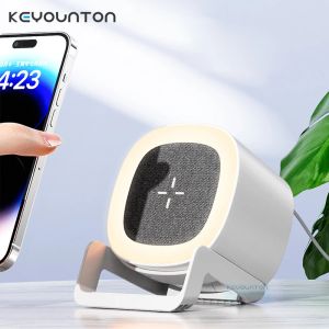 Ladegeräte 4 in 1 15W schnelles drahtloses Ladegerät für iPhone 15 14 13 12 Promax Buletooth Lautsprecher Touch Sensor Stand Dock mit RGB -Lampe am Krankenbett