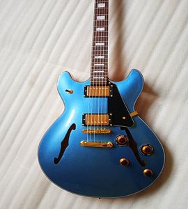 Wysokiej jakości 6-strunowy pół-wilgotne gitara elektryczna 22 progów metaliczny niebieski wykończenie złoty sprzęt, czarny pickguard vintage w stylu humbuckers