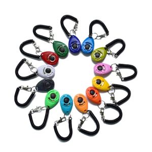 Clickers 50pcs/pack Pet Dog Training Equipment Plastic New Dogs Click Trainer Aid Adjustable Wrist Strap Sound Key Dogs Pets Accessories