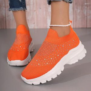 Casual skor flygande mesh orange andas andas kvinnor snörning sneakers non-halp kvinnliga utomhus mode damer som går