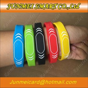 Armbänder 5pcs oder 10pcs 13,56 MHz RFID Armband Silikon Elektronische Armbänder Handgelenkband NFC Smart NFC 1K S50