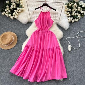 Lässige Kleider elegant sexy rückenfreie Taille Verband hohl-out Halfter Kleid Fairy A-Line-Zeremonial Vestidos Slim Frauen gleichmäßig 05