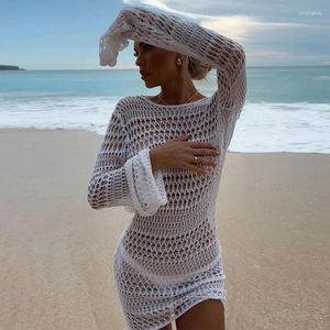 Vestidos casuais estilo biquíni de praia encobrimentos mulheres sexy sem costas vestido branco crochê hollow fora de manga comprida mini coquetel de malha vestidos