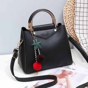 Shoulder Bags 2024 Women Handbags Five-pointed Star Hair Ball Pendant Designer Crossbody For High Quality PU Leather