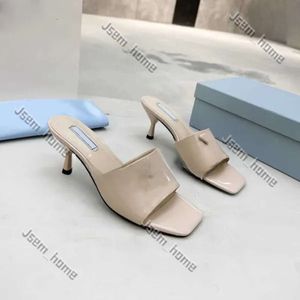 Luxury P Sandals Designer Slippers Women Parda Shoe Check Sandal Triangle High Heels Patent Leather Sandals Letter Flat Slide Thick Heel Shoes Square Head Slides 482