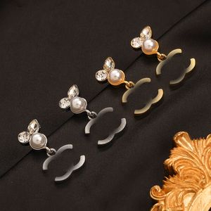 Mode klassiska modeörhängen ihåliga bokstäver örhängen designer örhängen pärlörhängen hänger diamantörhängen dagligen bär födelsedagsfest present