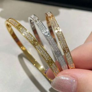 Oryginalna moda bransele inne bransoletki Pełna diament Rose Gold Paznokcie bransoletka prosta moda bransoletka klasyczna luksusowa bransoletka para