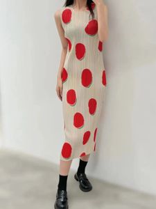 miyake Pleated Women Bean Wave Point Printed leveless Dres 2024夏の韓国のファッション因果シフトドレス240419