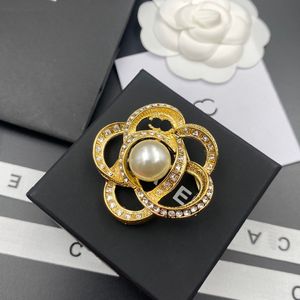 Luxury Gold-Plated Brooch Brand Designer New Floral Fashion Charm Girl Brooch High-Quality Jewelry High-Quality Brooch Box Birthday Party