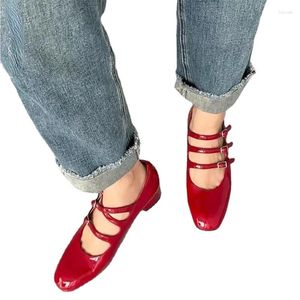 Sapatos casuais saltos quadrados Mary Janes Toe Med Flats Primavera/Autumn Cor Solid Sollel Strap Fashion Ladies