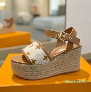 디자이너 -Summer High Heel Womens Sandals 가죽 두꺼운 밑창 방수 플랫폼 샌들 웨지 안락함 샌들 10cm