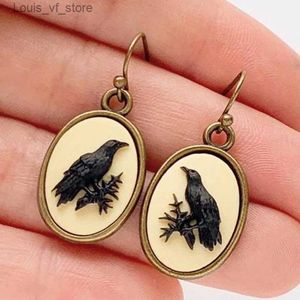 Dangle Kronleuchter Retro Oval Black Crow Drop Ohrringe Frauen Party Accessoires Ancien Ethnic Personalisiert H240423