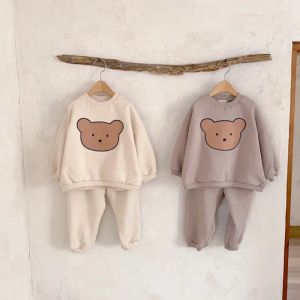 Sets 8898 Baby Clothing Set Infant Cartoon Bear Suit Autumn Winter 2021 Boy's Casual 2 Piece Set Sweatershirt+Pant 03Year Girl Suit