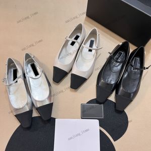 2024 Novo designer Mary Jane Sapatos Mulheres Sandálias Ponsadas Interprecadas C Balé Flats Black Capdo