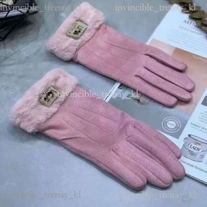 Designer Leather Five Fingers Uggg Gloves High-Quality Women Men Short Fleece Thickened High-Quality Glove Vintage Trendy Solid Simple Protective Gloves 402