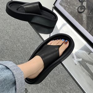 Summer Clip Toe Women Slippers Fashion Elegant Soft Sole Slides Shoes Ladies Casual Beach Platform Flats Sandalias 240417