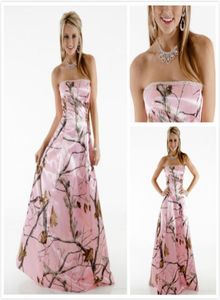 Suknie ślubne Crystal Pink Camo z koralikowymi bez ramiączek Sukienki ślubne Realtree Realtree A Linia Wedding Naleje 2016 Vestidos de nov9802335