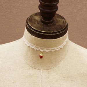 Collane Accessori harajuku in pizzo bianco collana girocollo di fragole dolce per donne lolita kawail fascino regali di gioielli astetici