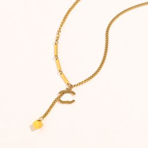 20Style Designer Pendant Neckor for Women Elegant Letter Halsband Högkvalitetskedjor smycken Tillbehör 18K Pläterad guldflickor gåva
