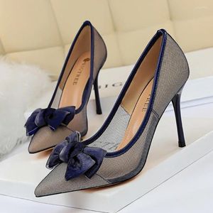 Sukienka buty panie seksowny siatka pusta czarna niebieska kobiety pompki mody Bowknot High Heels Kobieta spiczasta palec palec cienki impreza