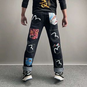 المطرزة Jacquard Slim Fit Tube Tube Street High Street Trendy Brand Lucky God Jeans Seagull Denim Red Ear Print 579500