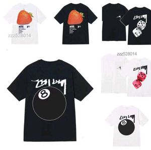 Designer Summer SS Tshirts Topps Bokstäver Korta ärmar Kvinnor DICE Tryckt Tshirts Round Neck Pullover Couples Tee Cotton High Street 8 Ball High Street Shirt ZDC