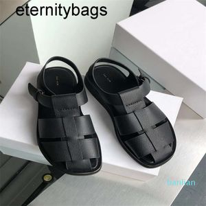 the row shoes Women Shoes The Row Fisherman Sandals Leather Seamless Strap Construction And Covered Adjustable Buckle Closure