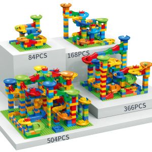 Block 84504pcs Marble Race Run Block Byggblock med små storlekar Tratt Slidblock Diy Creative Bricks Montering Toys For Kids Presents