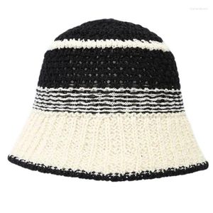 Breda randen hattar Holiday Solproof Crochet Bucket Hat Woman Pendlar Camping Taking Po Fisherman With Color Matching For Girl Friend