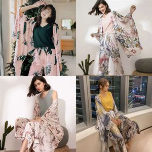 Sång juli's 4 Piece Spring Summer Women Pamas Set Floral Printed Viscose Robe Top and Shorts Female Sleepwear Night Suit 220421 22021