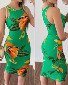 Lässige Kleider Frauenkleid 2024 Frühlings-/Sommer Neueste Feste Farbe O-Neck Tropical Blätter Druck ärmellose Bodycon Skinny Urlaub Midi