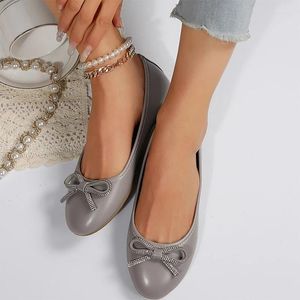 Scarpe casual sandali cristallini da prua da donna piatti poco profondi accoglienti morbidi pocafer 2024 marca di moda estiva a piedi sport femme zapatos