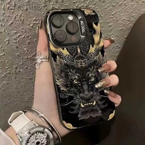 Case di telefonia cellulare Luxury Illusory Color Dragon Dragon Silicone Telefono Custodia per iPhone XR XS X 13 12 11 14 15 Pro Max 15 14 7 Plus SE Black Cover D240424