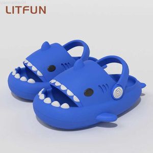 Slipper Litfun Kids Shark Slippers Fashion Children Cartoon Shark Sandals Girls Boys Home Non-slip Casual Sandal Outdoor Beach SandalsL2404