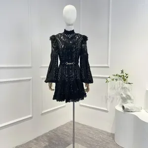 Vestidos casuais grandes promoção 2024 primavera outono de alta qualidade preto bege laranja hook flor mini vestido para mulheres