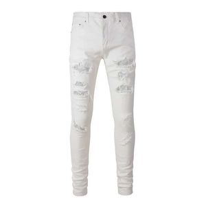 الجينز للرجال A7625 High Street Stretch Vintage Men Jeans Rhinestons Hole White Jeans Pants Hip Hop Style Discal Danta 240423